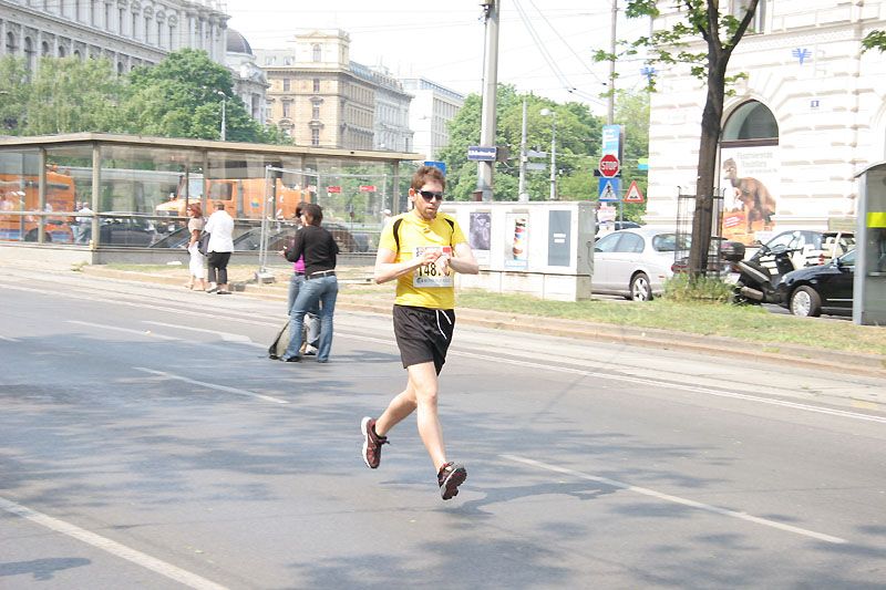 Maratò per relleus. Viena, 2009<br />(when all began...)